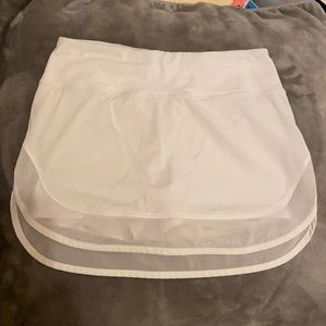 Lululemon Hotty Hot White Skirt Size 2